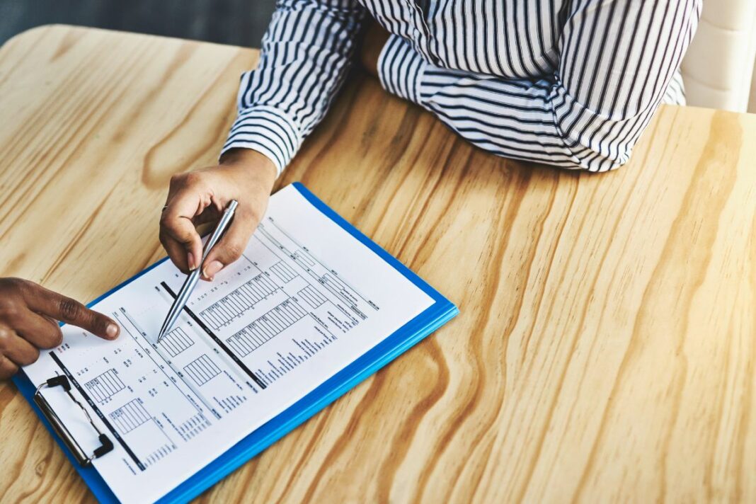 Les nouvelles exigences de déclaration pour les détenteurs de crypto aux Etats Unis - canva