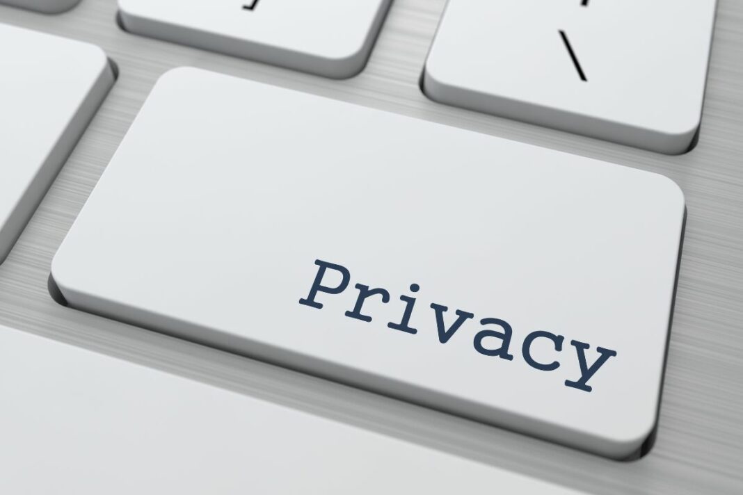 Les pièces de confidentialité (Private Coins) Dash et Monero se battent pour notre liberté - canva